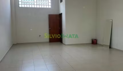 EXCELENTE SALA COMERCIAL NA AV. MAUA  ÓTIMA LOCALIZAÇÃO  NA ZONA 03.
