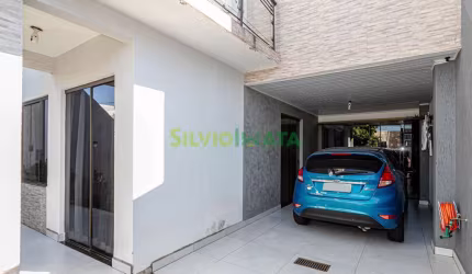 Lindo Sobrado à venda no bairro Jardim Everest em Maringá!