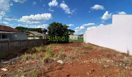 Terreno amplo à venda  no bairro Jardim Alvorada!