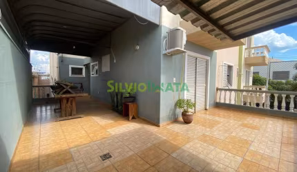 Apartamento Amplo e aconchegante no Edifício Residencial Mandaguaçu