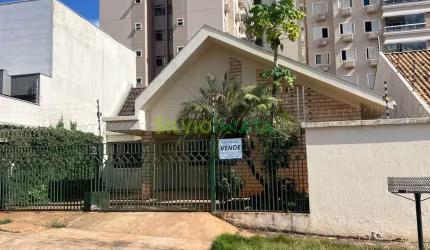Casa à venda  Excelente localização!