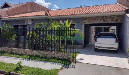 Casa à venda no Jardim Liberdade III  Duas moradias em um só terreno!