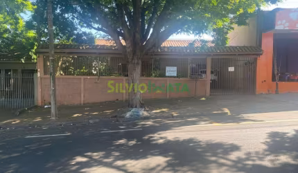CASA AMPLA EM LOCALIZAÇÃO PRIVILEGIADA  JARDIM IPANEMA