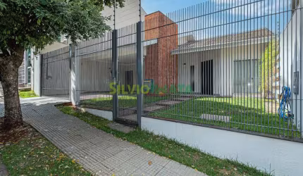 EXCELENTE CASA ALTO PADRAO DE 03 QUARTOS  E AMPLO QUINTAL PARA MORAR NO JARDIM NOVO HORIZONTE.