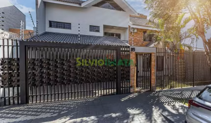 Oportunidade de Locação - Triplex no Jardim Santa Helena