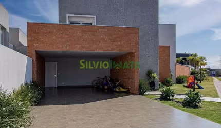 SOBRADO PARA LOCAÇÃO NO CONDOMÍNIO ECOGARDEN COM 243 M² DE ÁREA CONSTRUIDA