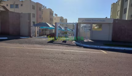 Apartamento à venda no Edifício Santa Júlia  Jardim Guairacá, Maringá