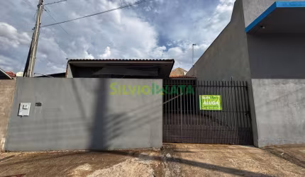 Excelente casa disponível para locação no Jardim Alvorada.