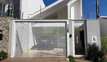 Casa com 3 dormitórios à venda no Jd. Tóquio em Maringá.