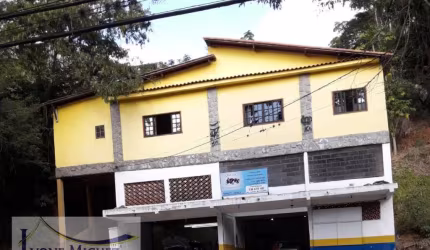 Prédio Inteiro em Centro - Paty do Alferes, RJ