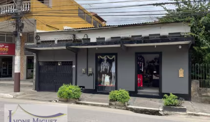 Prédio Inteiro em Centro - Miguel Pereira, RJ