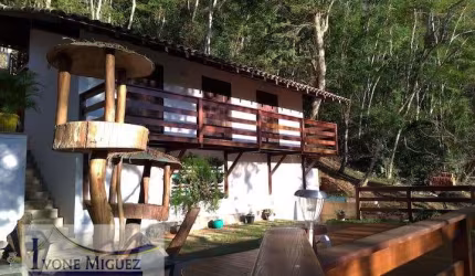Casa 02 Pavimentos em Vale Das Videiras  -  Petrópolis