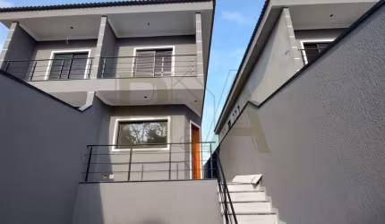 SOBRADO 129m², 3 SUÍTES, GOURMET, QUINTAL GRANDE, 4 VAGAS, 0Km.