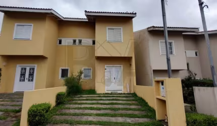 casa 2 dorm 1 suite, semi isolada, localização privilegiada