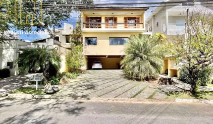 Cond São Paulo II - Sobrado 3 dorms/1ste. Piscina, churrasqueira, lareira!