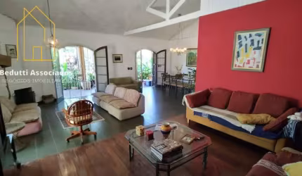 Chácara com 4.800 m² casa 3 suites com piscina, fácil acesso à Raposo Tav.