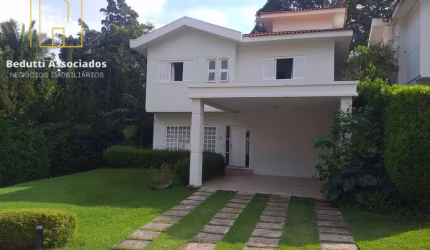 CASA com 240m² CONSTRUÍDOS e 4 SUÍTES no  MIOLO DA GRANJA