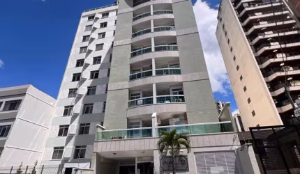 Ótima cobertura, no prédio de quarto e sala mais chique da cidade!