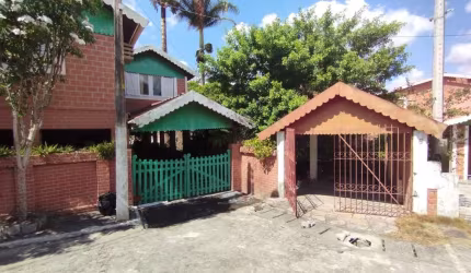 Casa à Venda em Gravatá, 3 Quartos, 85m², R$272mil