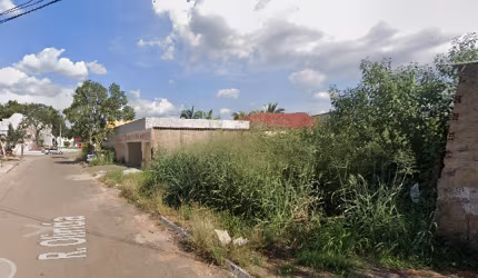 Execelente lote de contra esquina.
