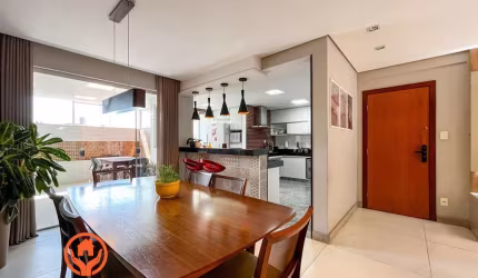 APARTAMENTO COM ÁREA PRIVATIVA À VENDA NO BAIRRO CASTELO, 3 QUARTOS, 3 VAGAS, PRÉDIO COM ELEVADOR, 160M²