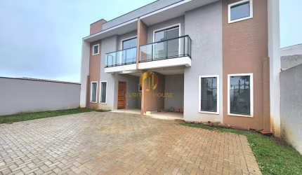 Espaçoso Sobrado 3 quartos em condominio Pinheirinho