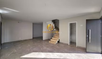Espaçoso sobrado com 4 quartos sendo 1 suíte, 4 banheiro e rooftop em condomínio Boqueirão