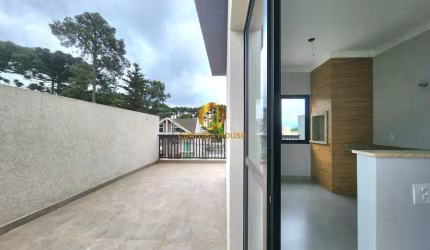 Triplex com terraço Residencial Sienna, Boqueirão, poucas quadras da Praça Menonitas