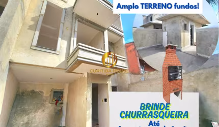 Sobrado triplex com 4 quartos sendo 1 suíte e solarium no Sítio Cercado ao lado da Academia Rumo Fitness