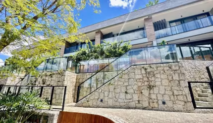 Casa em condomínio fechado com 3 quartos para alugar na Rua Laurindo Januário da Silveira, 954, Lagoa da Conceição, Florianópolis, 246 m2 por R$ 16.900