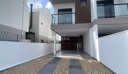 Casa com 3 quartos para alugar na A Loteamento Mares Do Sul, 20, Campeche, Florianópolis, 150 m2 por R$ 8.000