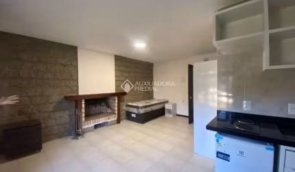 Apartamento com 1 quarto para alugar na Avenida Júlio D'acia Barreto, 428, Carvoeira, Florianópolis, 25 m2 por R$ 2.250