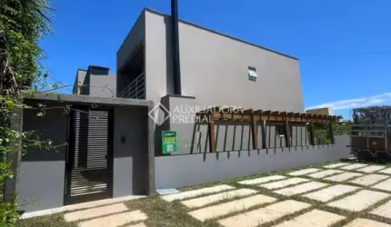 Apartamento com 2 quartos para alugar na Das Bromélias, 356, Praia da Ferrugem, Garopaba, 80 m2 por R$ 3.000