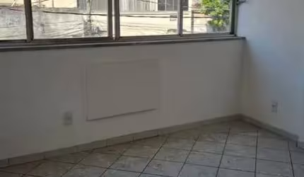 Venda de Apartamento de 3 Quartos na Vila Isabel - RJ: 82m² com sala, banheiros e vaga de garagem!