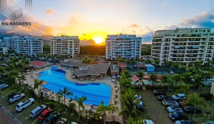 Apartamento à venda no Recreio dos Bandeirantes, Rio de Janeiro-RJ, com 3 quartos, 1 suíte, 3 salas , 3 vagas e 91m² de área. Varanda