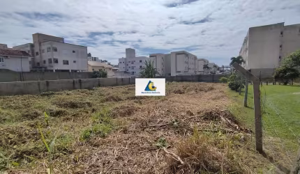 Área Residencial/Comercial em Serraria, São José/SC