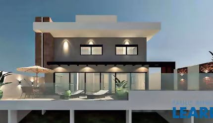 CASA EM CONDOMÍNIO - URBANOVA - SP