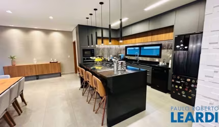 CASA EM CONDOMÍNIO - CONDOMÍNIO RESIDENCIAL MONT BLANC - SP