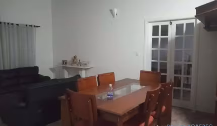 CASA ASSOBRADADA - URBANOVA - SP