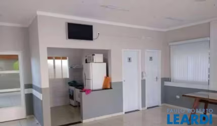 CASA EM CONDOMÍNIO - PARQUE DOS IPÊS - SP