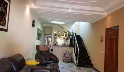 Casa com 3 quartos à venda na Rua Antônio Cubas, 283, Vila Santa Edwiges, São Paulo por R$ 742.000