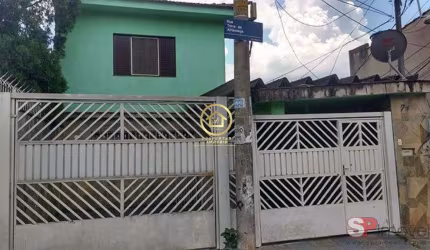 Casa com 3 quartos à venda na Torre da Alfândega, 71, Vila Amália, São Paulo por R$ 797.000