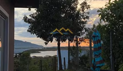 Casa Padrão na Lagoa da encantada - Garopaba