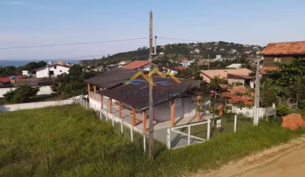 Casa à venda no bairro Praia da Ribanceira - Imbituba/SC