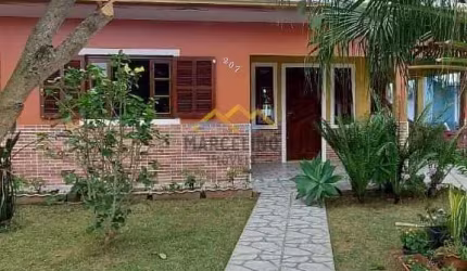 Casa Padrão próximo a lagoa de Ibiraquera - Imbituba