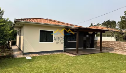 Casa à venda no bairro Barra da Ferrugem - Garopaba/SC