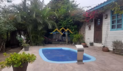 Casa à venda no bairro Ibiraquera - Imbituba/SC