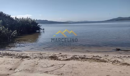 Terreno frente lagoa