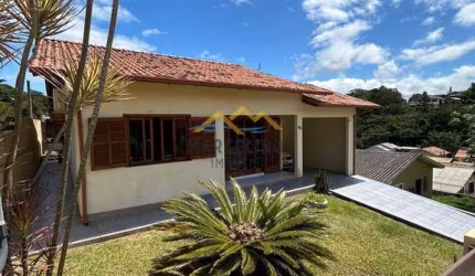 Casa à venda no bairro Centro - Imaruí/SC