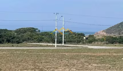 Terreno a 200m da praia da Gamboa